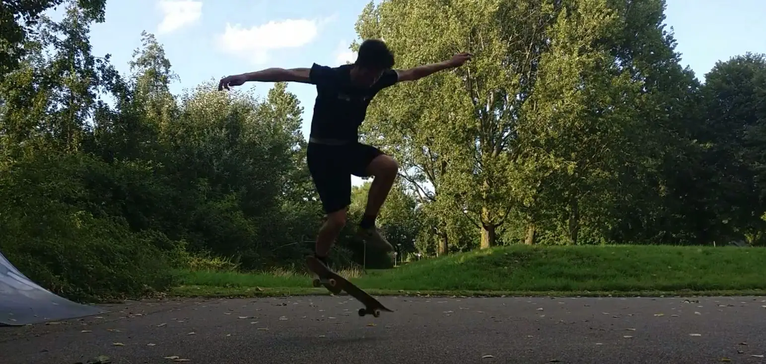 practicing my 360 flips august 2019 practicing my 360 flips august 2019