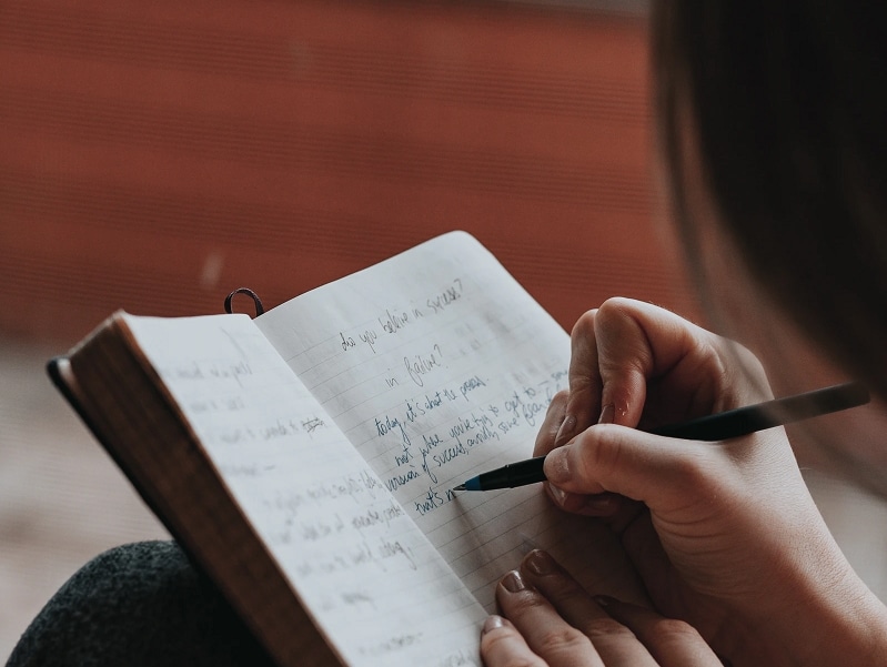 3 Tips to Journal for Self-Awareness (and How it Works)