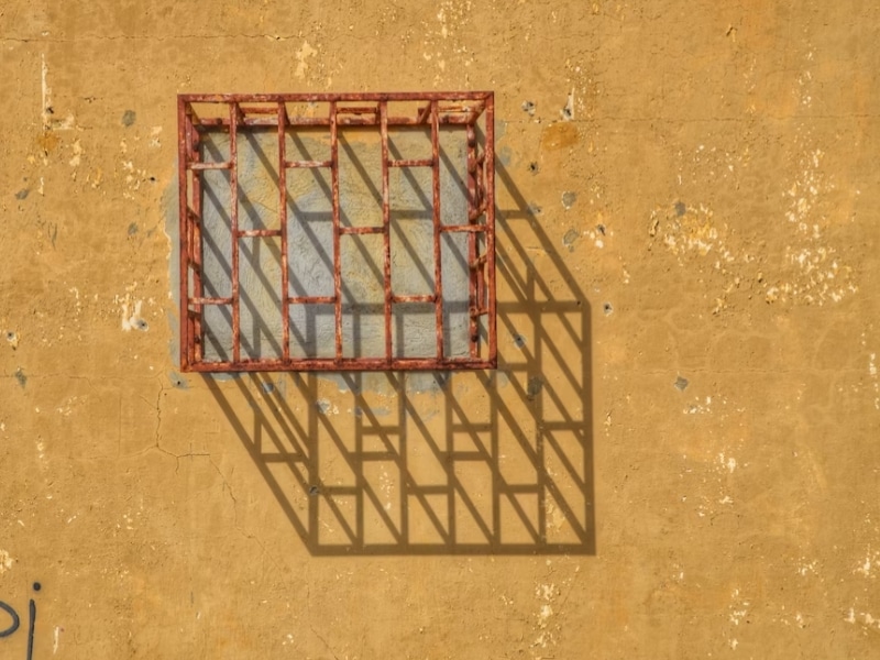 box cage with shadows